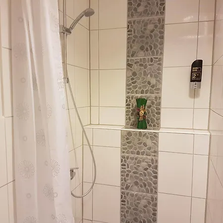 Hotell Eberty 2*